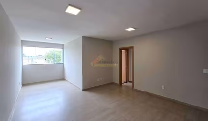 Apartamento à venda, 3 quartos, 1 suíte, 2 vagas, Doutor José Thomaz - Divinópolis/MG