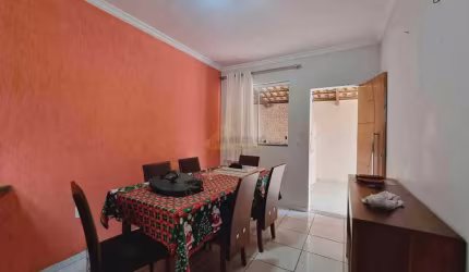 Casa à venda, 3 quartos, 2 vagas, Casa Nova - Divinópolis/MG