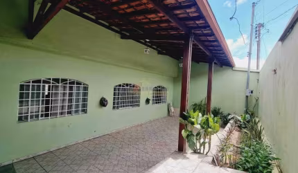 Casa à venda, 3 quartos, 1 suíte, 2 vagas, Vila Romana - Divinópolis/MG