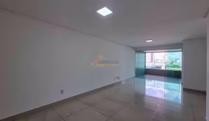 Apartamento à venda, 3 quartos, 1 suíte, 2 vagas, Centro - Divinópolis/MG
