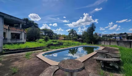 Casa à venda, 4 quartos, 4 suítes, Esplanada - Divinópolis/MG