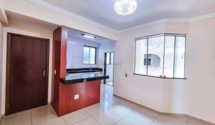 Apartamento à venda, 2 quartos, 1 suíte, 1 vaga, Ipiranga - Divinópolis/MG