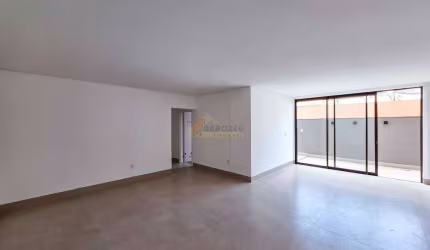 Apartamento à venda, 3 quartos, 1 suíte, 3 vagas, Centro - Divinópolis/MG