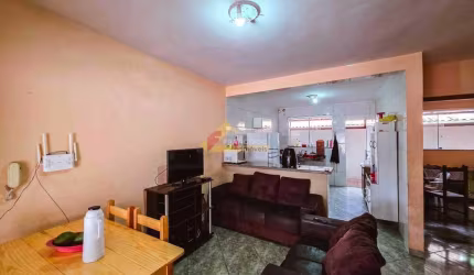 Casa à venda, 3 quartos, 2 vagas, Dona Rosa - Divinópolis/MG