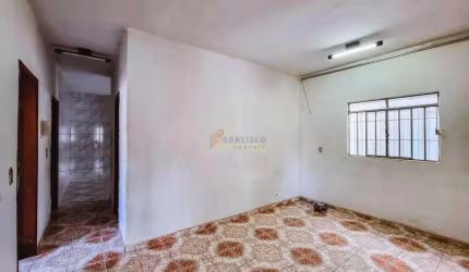 Casa à venda, 3 quartos, 1 vaga, São João de Deus - Divinópolis/MG