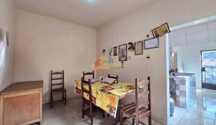 Casa à venda, 1 quarto, 1 vaga, Interlagos - Divinópolis/MG