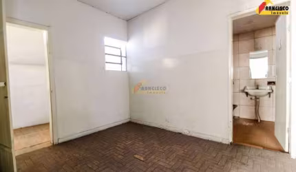 Casa Comercial para aluguel, 1 vaga, Niterói - Divinópolis/MG