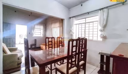 Casa para aluguel, 2 quartos, 1 suíte, 2 vagas, Santo Antônio - Divinópolis/MG
