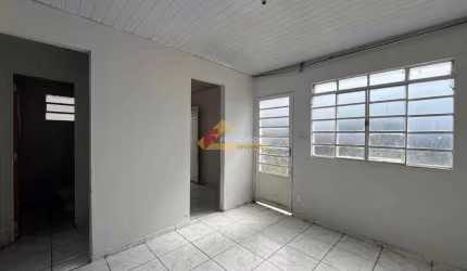 Casa localizada no bairro Vila das Roseiras