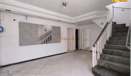 Casa Comercial para aluguel, Centro - Divinópolis/MG