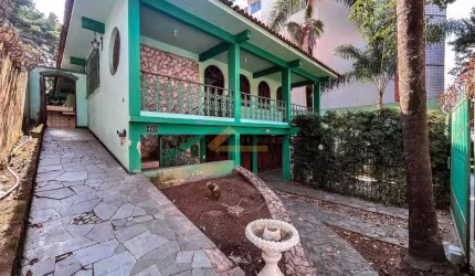 Casa Comercial para aluguel, 3 quartos, 1 suíte, 1 vaga, Centro - Divinópolis/MG