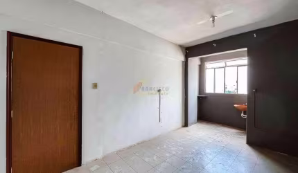Sala localizada no Centro