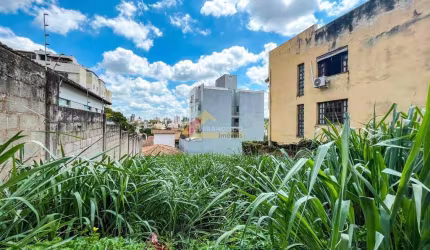 Lote localizado no bairro Santo Antônio