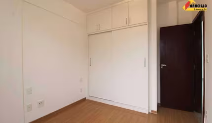 Apartamento para aluguel, 2 quartos, 1 suíte, 1 vaga, Centro - Divinópolis/MG