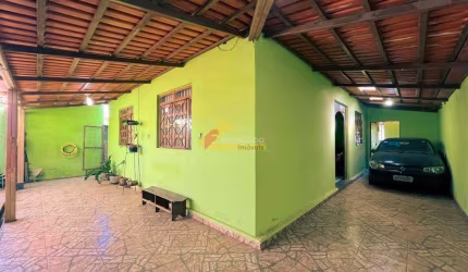 Casa localizada em Ermida