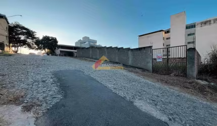 Lote localizado no bairro São José