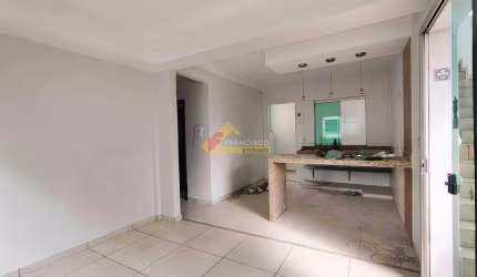 Casa para aluguel, 2 quartos, 1 vaga, Manoel Valinhas - Divinópolis/MG