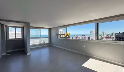 Apartamento 2 dormitorios com vista para o mar