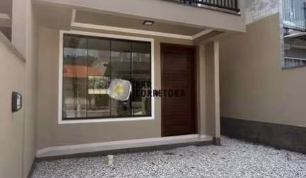 Casa para Venda em Brusque, São João, 2 dormitórios, 2 suítes, 2 banheiros, 1 vaga