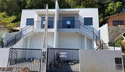 Casa para Venda em Guabiruba, Lageado Baixo, 3 dormitórios, 1 banheiro