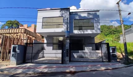 Casa para Venda em Brusque, Nova Brasilia, 2 dormitórios, 1 suíte, 2 banheiros, 2 vagas