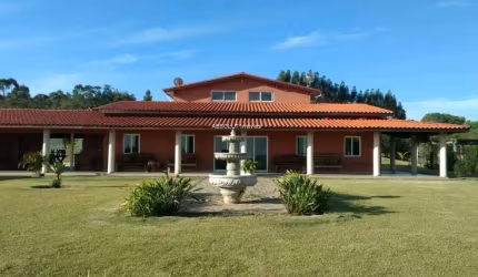 EXECELENTE CHACARA, ALTO PADRAO, OPORTUNIDADE UNICA, DIVISA DE PORTO FELIZ COM CAPIVARI