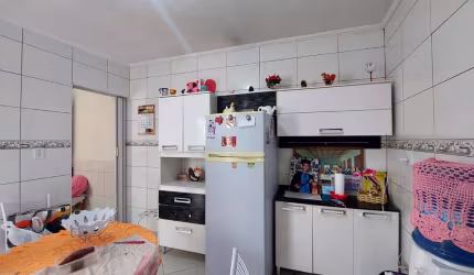 Casas para renda - Próximo ao ponto final Vila Guarani