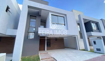 Reserva Evo - Casa duplex com 4/4 (sendo 2 suítes) no bairro SIM