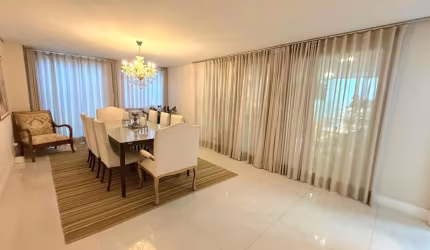 Linda Casa à Venda no Alphaville II Salvador – 5 Quartos | Porteira Fechada | 455 m² de Construção
