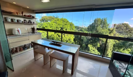 Apartamento à venda no Alphalife Residence! 3/4 decorado, varanda gourmet e vista para reserva em Alphaville 1!