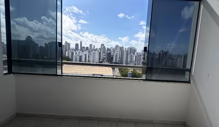3/4 com Suíte, Nascente Total e Andar Altíssimo no Torre do Iguatemi