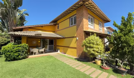 Casa à Venda no Melhor Condomínio de Stella Maris | Acesso Privativo à Praia
