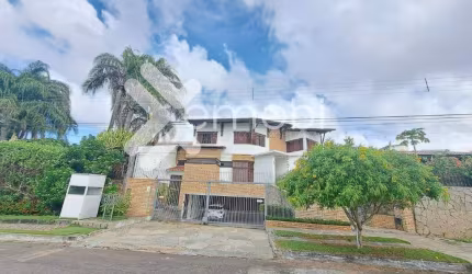 Casa duplex à venda em Capim Macio (Natal/RN) | 4 quartos sendo 2 suítes + escritório e dependência completa - 450m²