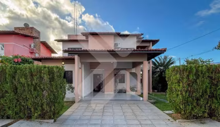 Casa à venda em Nova Parnamirim (Parnamirim/RN) | Condomínio Bosque dos Pássaros | 3 suítes - 184m²