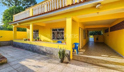 Casa em Vila Maria Helena - Duque de Caxias, RJ