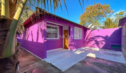 Casa de condomínio com quintal em Saracuruna
