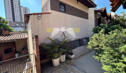 Sobrado Sofisticado para Locação! 