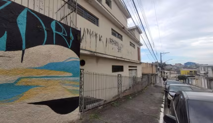 EXCELENTE IMÓVEL COMERCIAL,COM MAIS DE 400 M² E LOCALIZAÇÃO PRIVILEGIADA EM AVENIDA MOVIMENTADA NA