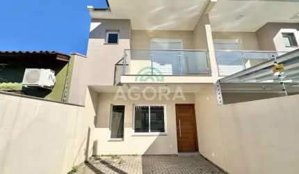 Sobrado com 3(três) dormitórios, sendo 1(uma) suíte com sacada, localizado no bairro Igara