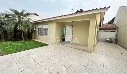 Excelente casa térrea com 4 dormitórios e 1 suíte, localizado no bairro Igara.