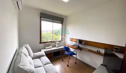 Apartamento com 1 (um) dormitório com closet semi mobiliado, localizado no bairro Centro.