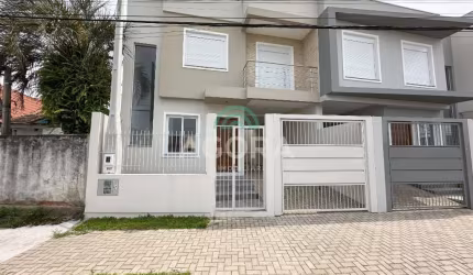 Ótimo sobrado com 3 (três)dormitórios, sendo 1 (uma)suíte no bairro Nsra das Graças
