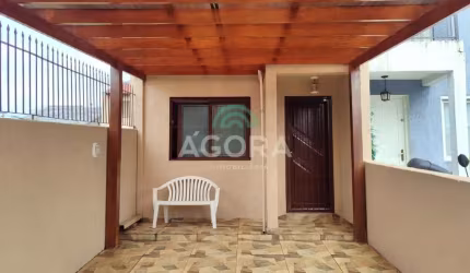 Sobrado mobiliado com 2 (dois) dormitórios, localizado no bairro Morada Das Acácias.