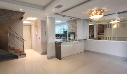 Sobrado de 158m² com 3 (três) dormitórios, localizado no bairro Moinhos de Vento.