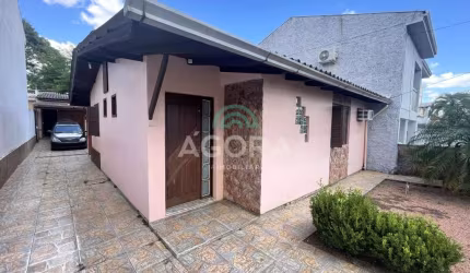Casa térrea de 145m² com 4 (quatro) dormitórios, localizado no bairro Nossa Sra. das Graças.