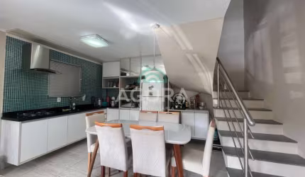 Lindo sobrado de 108,00m² e com 3 (três) dormitórios, localizado no bairro Igara.