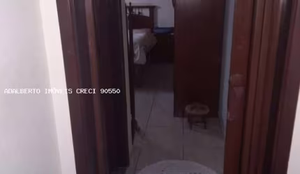 Casa Sobreposta para Venda em São Vicente, Vila São Jorge, 2 dormitórios, 2 suítes, 2 banheiros, 1 vaga