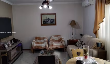 Casa para Venda em Santos, Marapé, 3 dormitórios, 1 suíte, 4 banheiros, 2 vagas