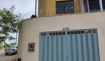 Casa à venda em Conselheiro Lafaiete-MG, Parque Montreal: 2 quartos, 1 sala, 2 banheiros, 1 vaga, 68m²