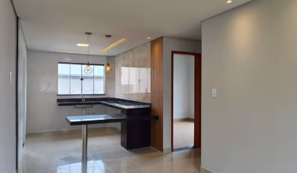 Apartamento à venda em Cons. Lafaiete-MG, Novo Horizonte: 2 quartos, sala, banheiro e 2 vagas 70m²